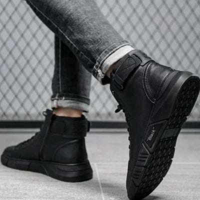 BURITI | BLACK HIGH-TOP BOOTS