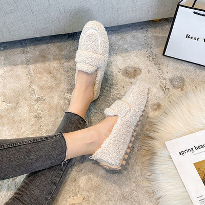 NEVEAH - ULTRA COZY MOCCASINS