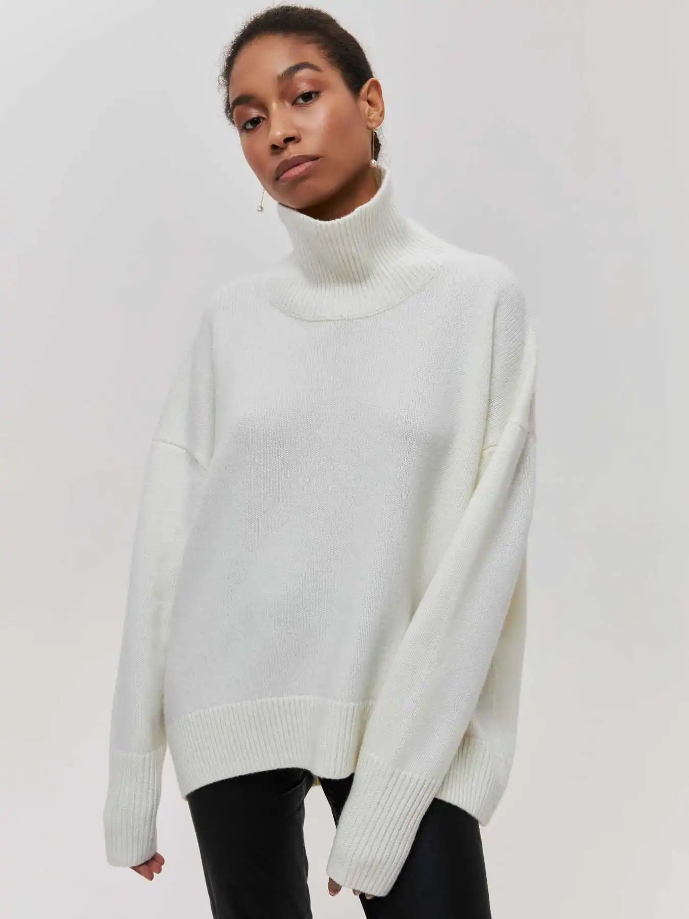 ELIORA | CASUAL TURTLENECK SWEATER