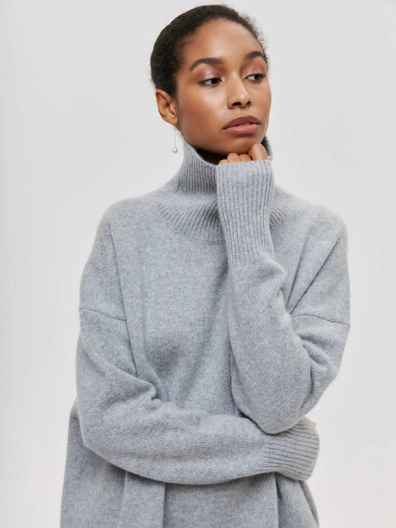 ELIORA | CASUAL TURTLENECK SWEATER