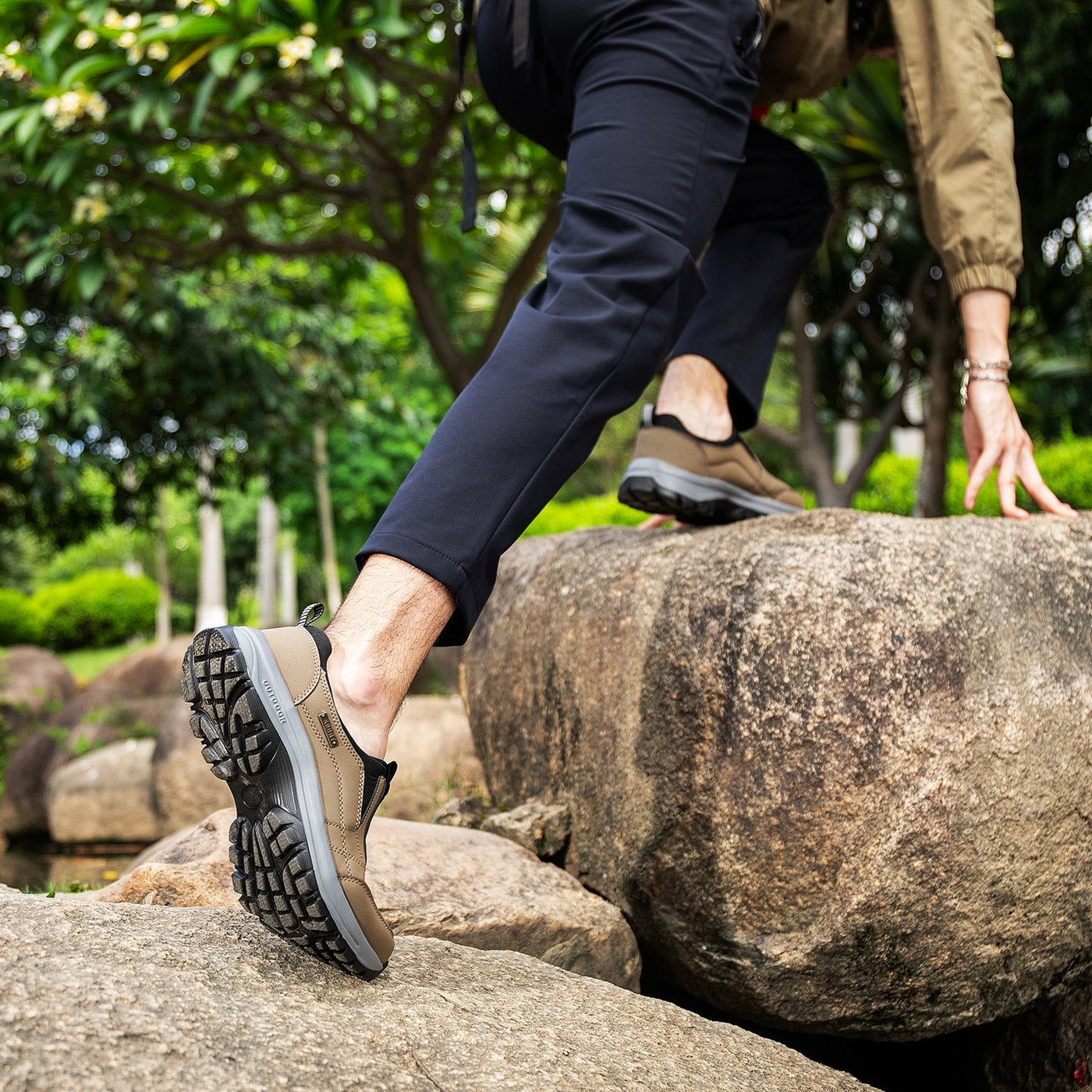 AUGUSTUS | OUTDOOR SLIP-ON SNEAKER