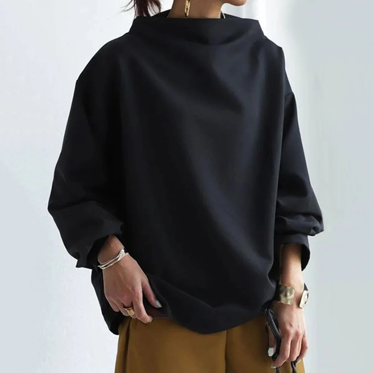 DELMIRA | ELEGANT DRAPE SWEATER