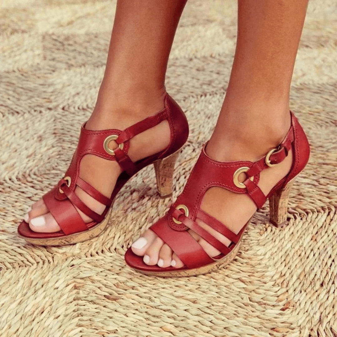 ISLA | COMFORTABLE HEELED SANDALS